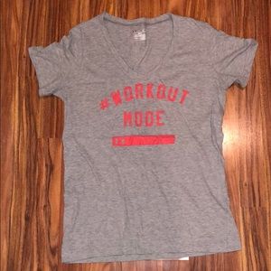 Under Armour Tops - Under armour tee Under Armour Tops - Under armour tee